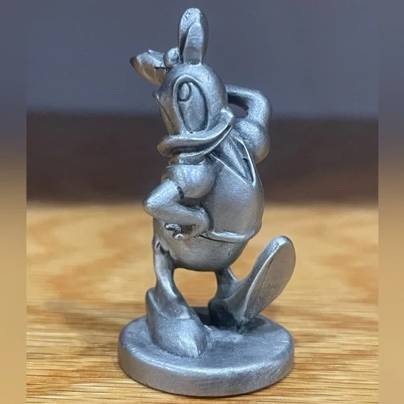 Disney Donald and Daisy Duck Hudson fine pewter figurines - Picture 3 of 5